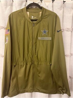 Nike NFL Salute to Service Men’s Dallas Cowboys Green/Camo Jacket-SIZE L